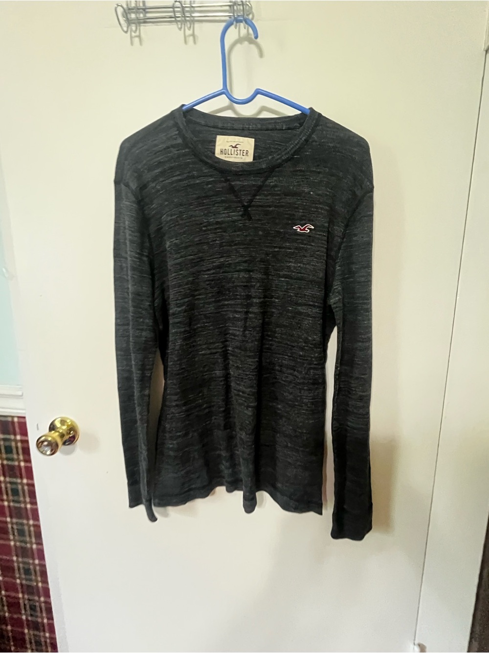 Hollister Men’s Long-Sleeve Crewneck Sweater - Charcoal med